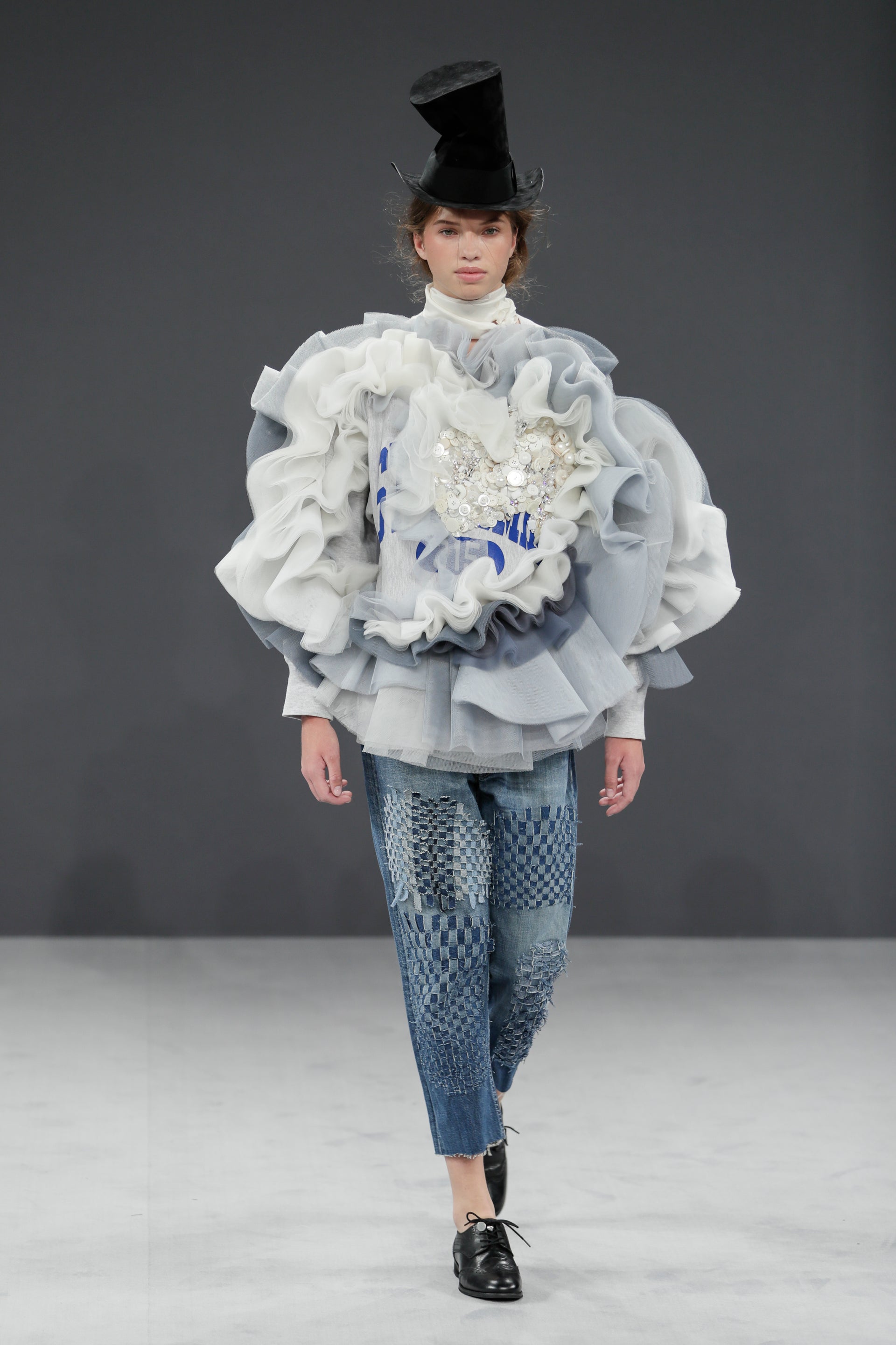 viktor rolf website fashion images