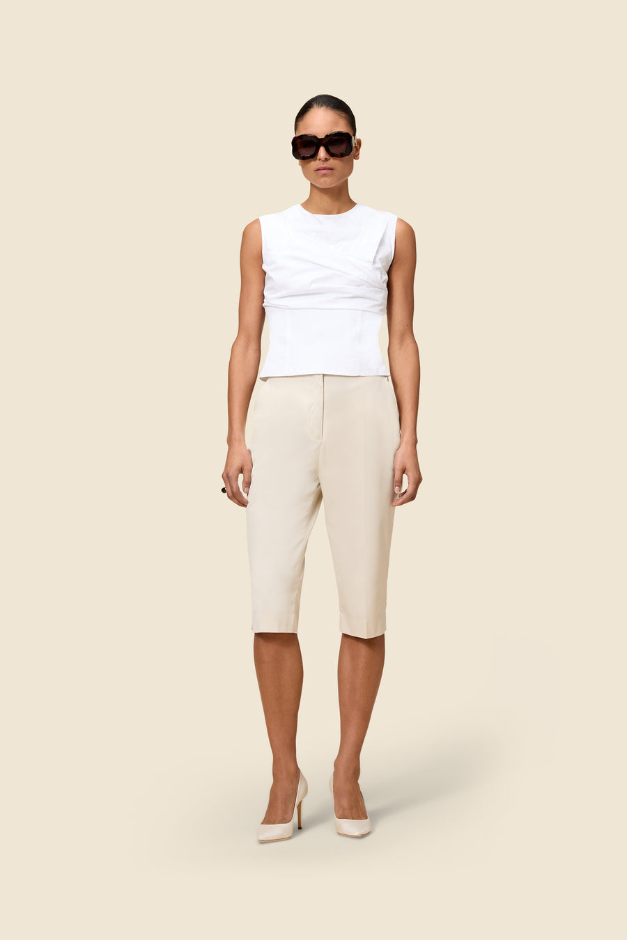 CIGARETTE GABARDINE CAPRI TROUSERS